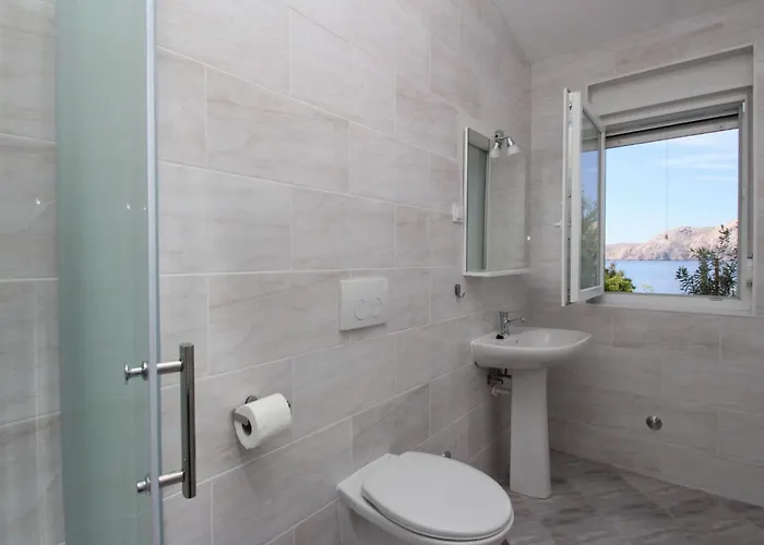 Appartamento In Mit Terrasse By Interhome Baška