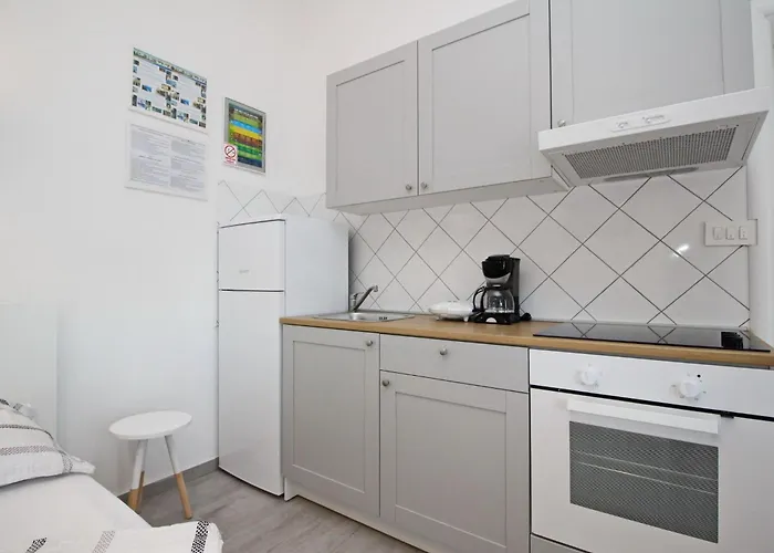 In Mit Terrasse By Interhome Apartment Baska (Krk)