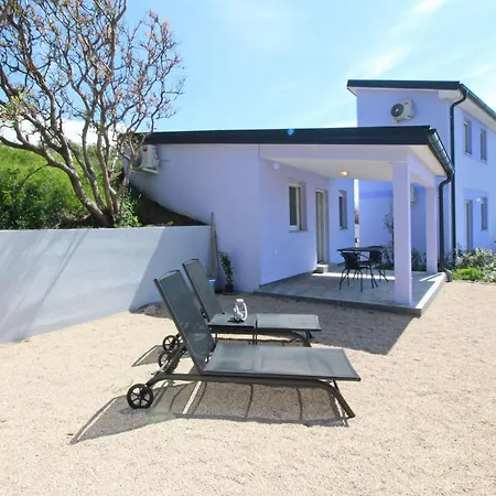 דירה In Mit Terrasse By Interhome באסקה